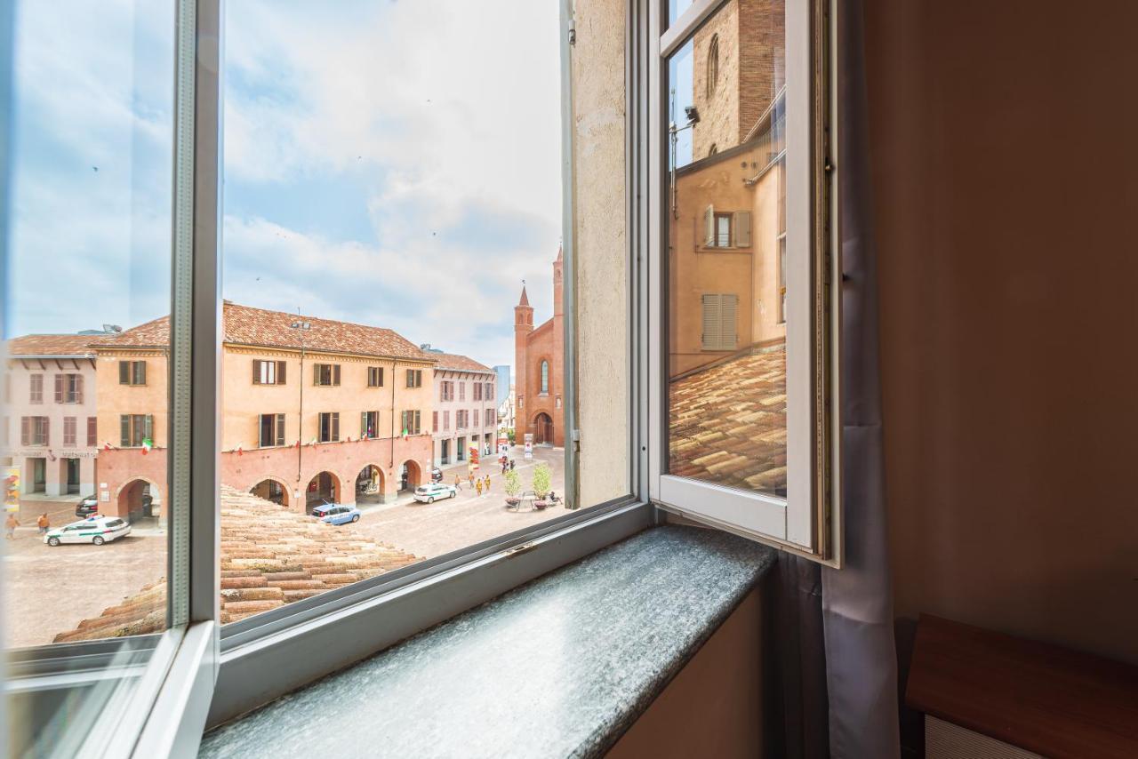 Palazzo Ciravegna Lägenhet Alba  Exteriör bild