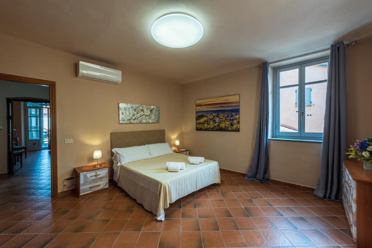 Palazzo Ciravegna Lägenhet Alba  Exteriör bild